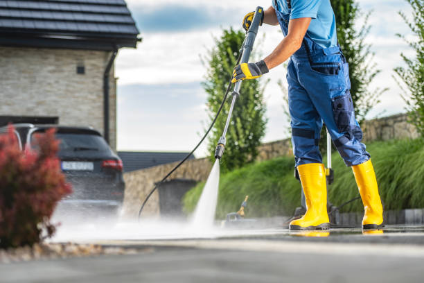 Why Choose Our Certified Pressure Washing Experts for Your Project Needs in Westchase, FL?